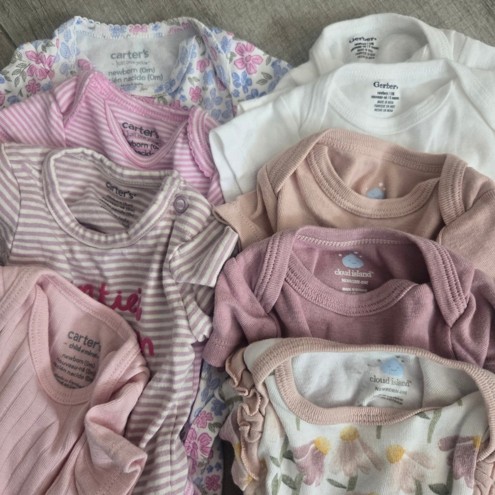 Carters Gerber Baby Girl Newborn Honest Company Bodysuit Sleeper Lot 26pc Bundle - Picture 7 of 11